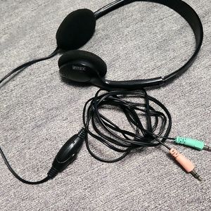 3/ $20  Headset